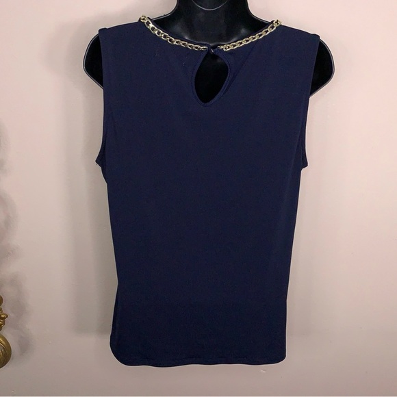 Medium Carmen Marc Valvo Navy Blue Gold Chain Neckline Sleeveless Top - Picture 5 of 13